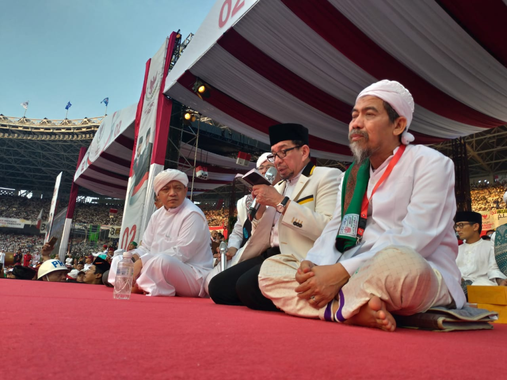 Habib Salim saat memimpin di Kampanye Akbar Prabowo Sandi di Jakarta, Ahad, (7/4/2019). Foto : Kurnia/PKSFoto