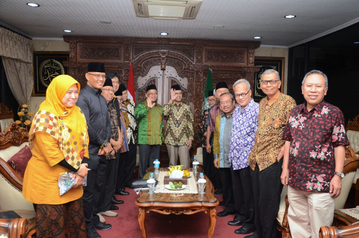 Jajaran DPTP PKS dijamu oleh jajaran PP Muhammadiyah di Gedung Dakwah Muhammadiyah, Jakarta, Rabu (4/12) (PKSFoto)