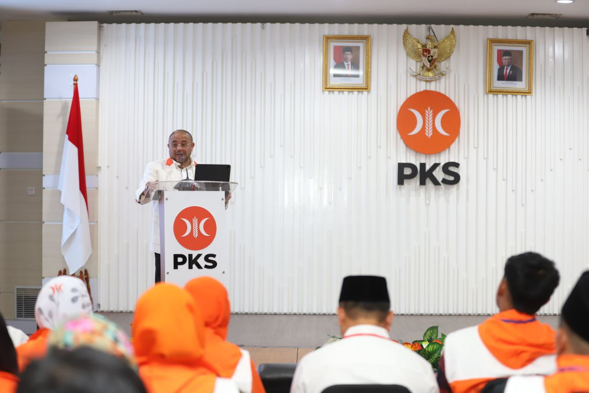 Sekretaris Jenderal Partai Keadilan Sejahtera Habib Aboe Bakar Al Habsyi membuka Akademi Pekerja Migran Indonesia dan Konsolidasi Sahabat Migran Indonesia