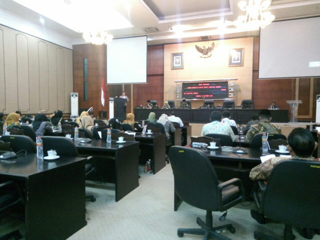 Suasana Sidang Paripurna DPRD Kabupaten Jombang, Jumat (31/11) (foto: google)