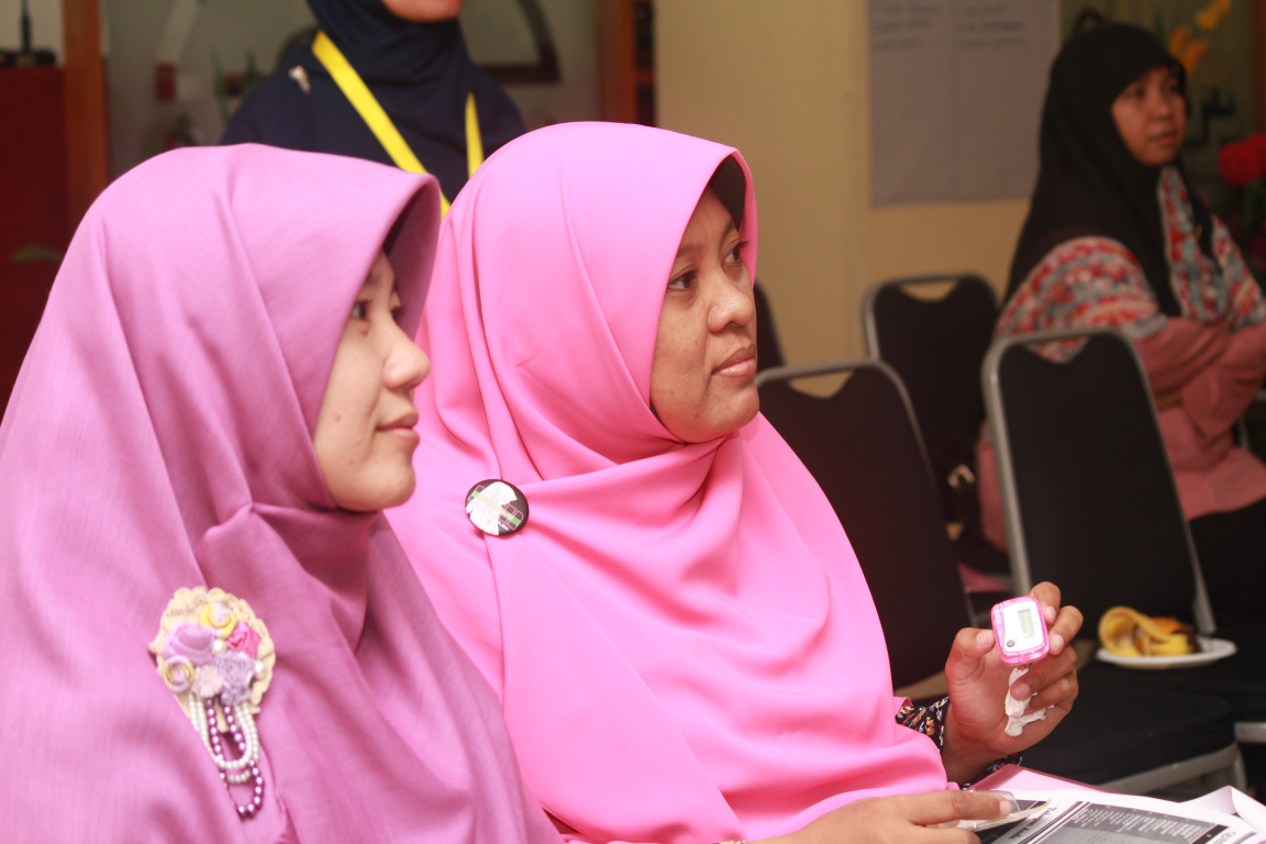 Peserta workshop Muslimah Sehat Bugar dan Menarik (SBM)