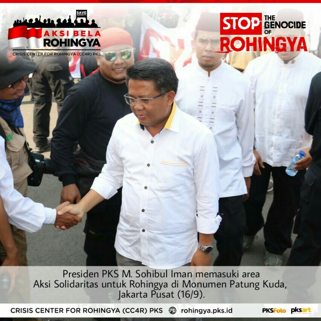 Presiden PKS M. Sohibul Iman Memasuki Area Aksi Solidaritas untuk Rohingya