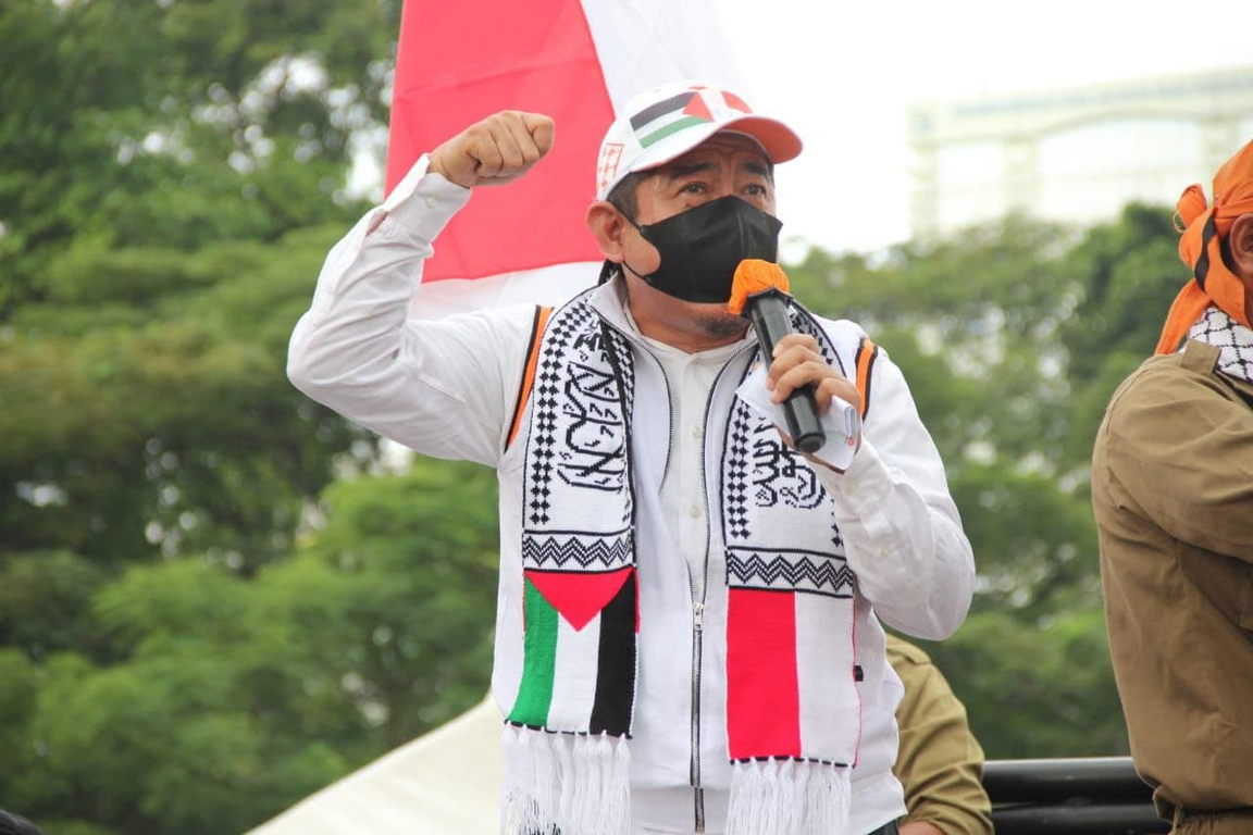 Ketua DPW PKS DKI Jakarta Khoirudin saat memberikan orasi di Aksi Bela Palestina, Kamis (20/05/2021). (Sofyan/PKSFoto)