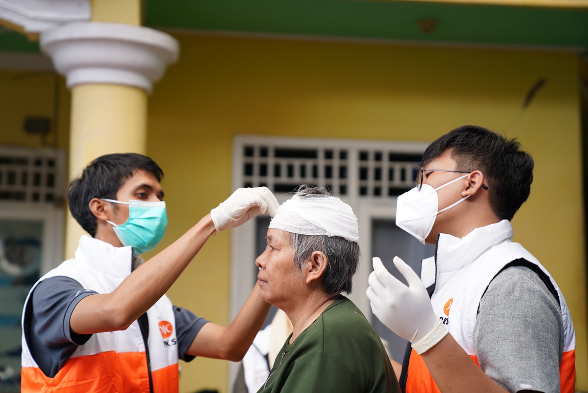 Tim Dokter yang DIturunkan DPD PKS Depok Membantu Korban Gempa Cianjur