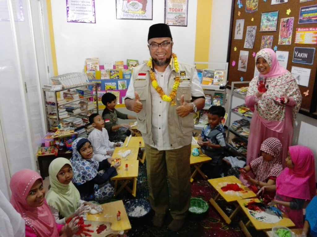 Salah satu aktivitas Rumah Cerdas di Surabaya beberapa waktu lalu