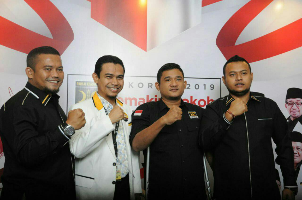 Ketua DPW PKS Riau Hendry Munief (kedua dari kiri) di sela-sela Rakornas PKS 2019 di Jakarta, Kamis (14/11) (PKSFoto)