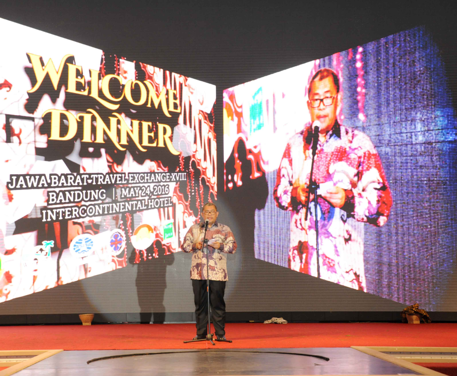 Gubernur Jawa Barat Ahmad Heryawan (Aher)