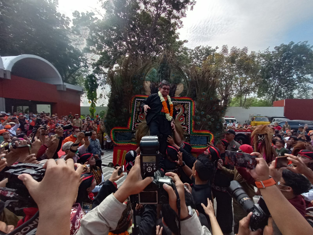 Kedatangan Dr Salim di Festival Laut di Surabaya (dok Humas PKS Jatim)
