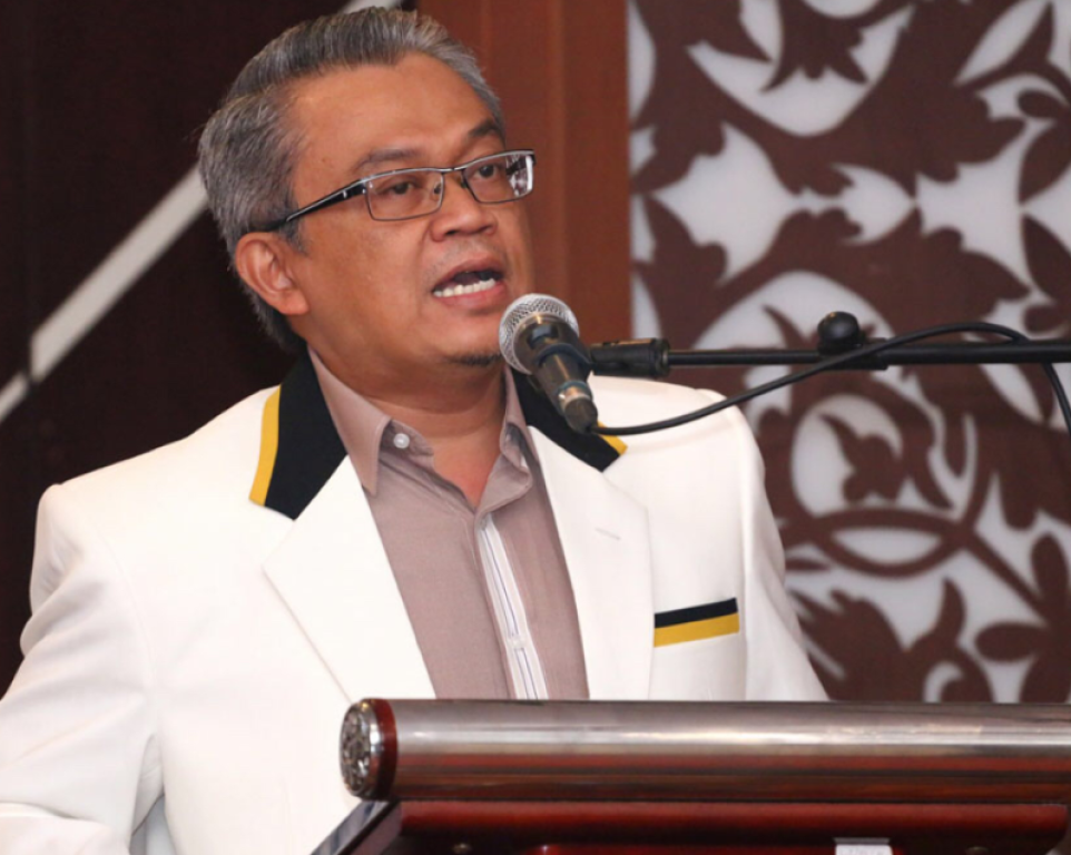 Ketua DPP Partai Keadilan Sejahtera (PKS) Wilda Banjabar Tate Qomarudin di aula kantor DPD PKS Kota Bandung, Rabu (05/12)
