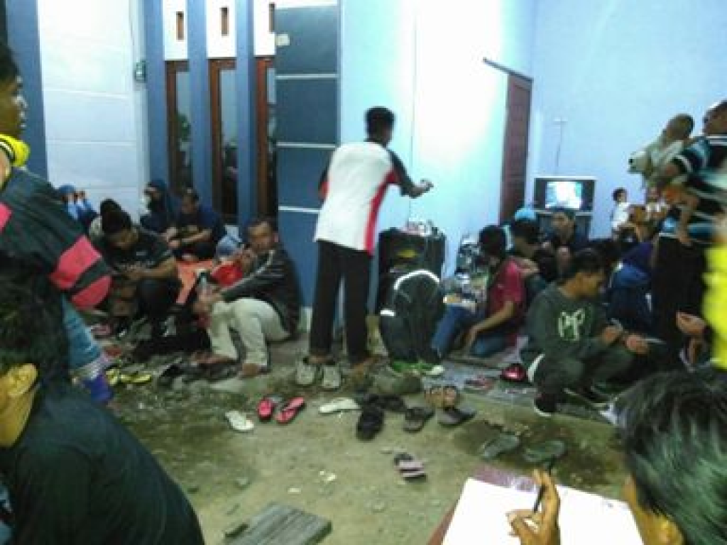 Kepadatan pemudik yang singgah di Posko Mudik PKS Kabupaten Brebes