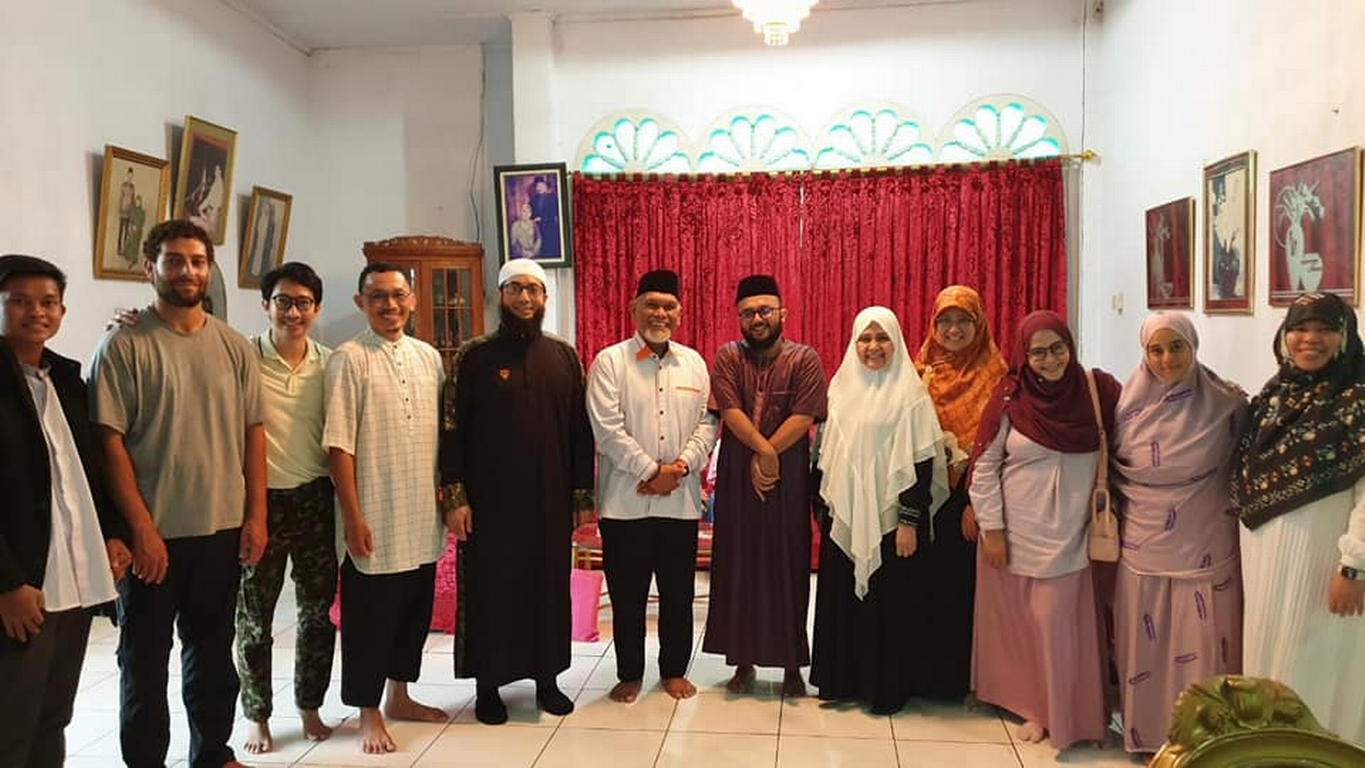Silaturahim PKS Sulawesi Selatan ke kediaman Dewan Pakar Kasmawati Basalamah