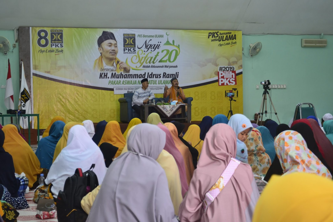 Suasana Ngaji Sifat 20 di Asrama Haji Kota Batam, Ahad (02/12) (dok Humas PKS Batam)