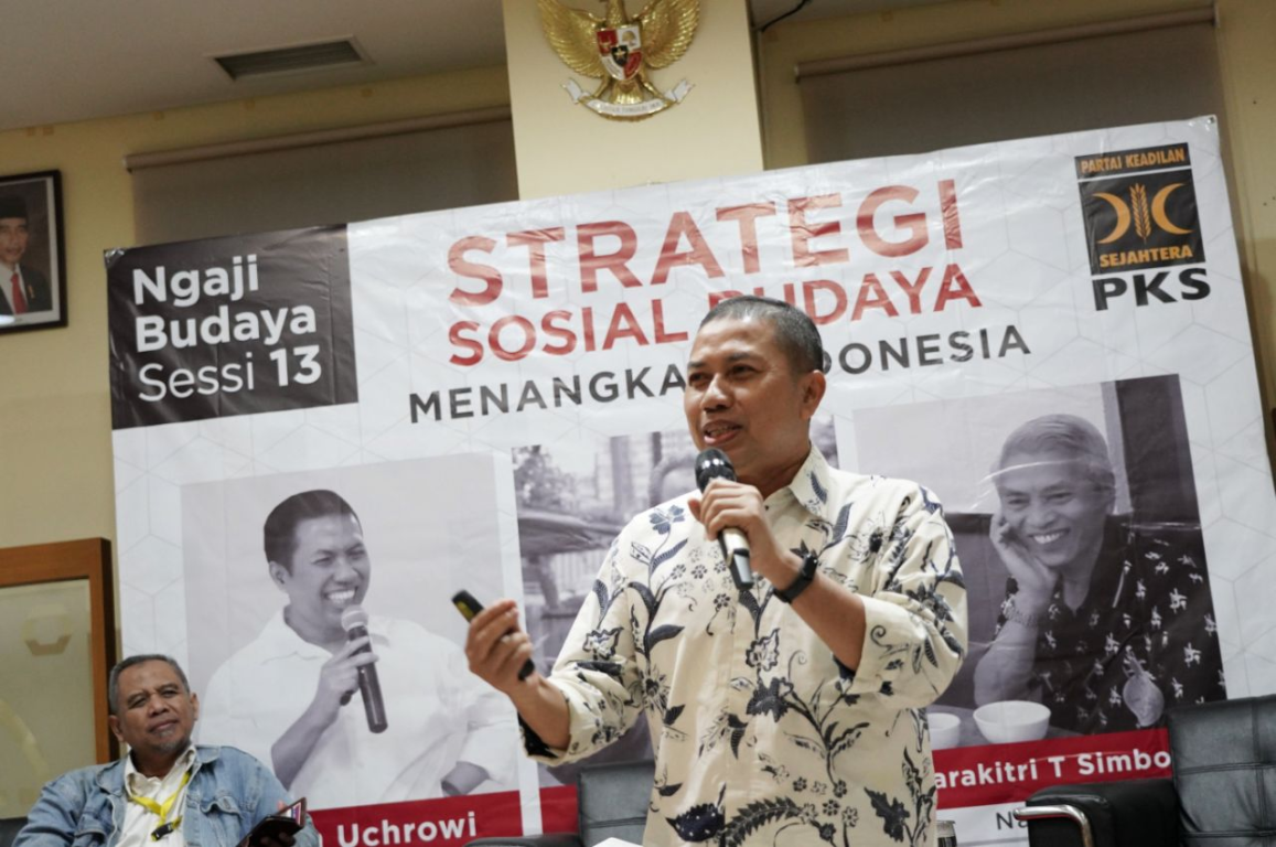 Zaim Uchrowi dalam Ngaji Budaya sesi 13 di kantor DPP PKS, Jakarta, Jumat (21/2) (Donny/PKSFoto)