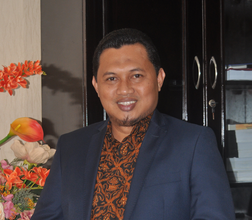 Ketua DPW PKS Maluku Asis Sangkala