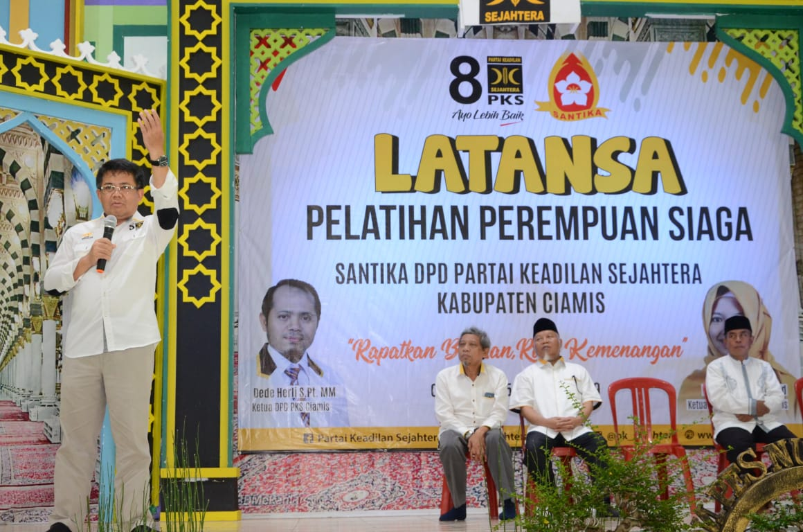 Presiden PKS Mohammad Sohibul Iman saat memberikan sambutan di acara Latansa, Ciamis, Selasa (5/02/2019). (Donny/PKSFoto)
