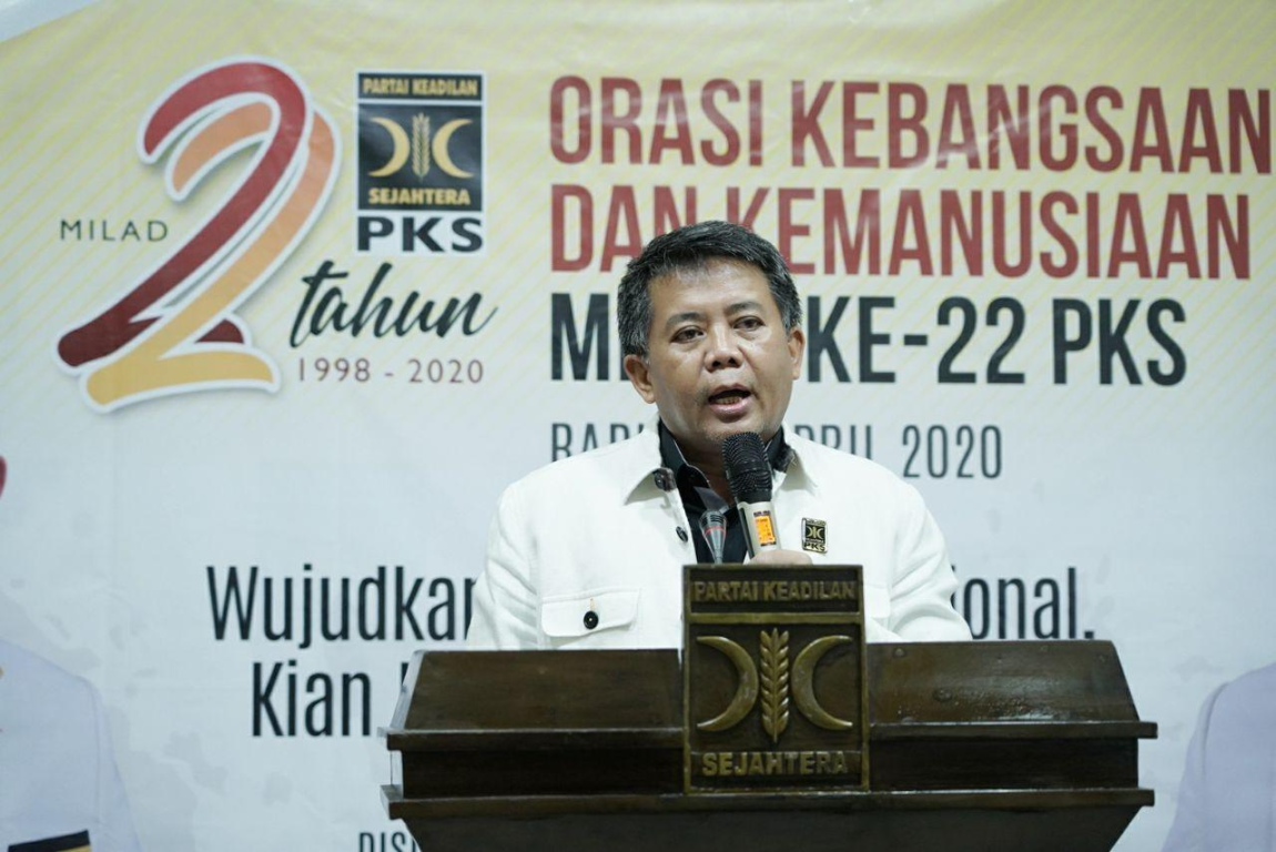 Presiden Partai Keadilan Sejahtera Mohamad Sohibul Iman saat menyampaikan apresiasinya pada kader di Milad ke-22 PKS, Rabu (22/04/2020). (Donny/PKSFoto)