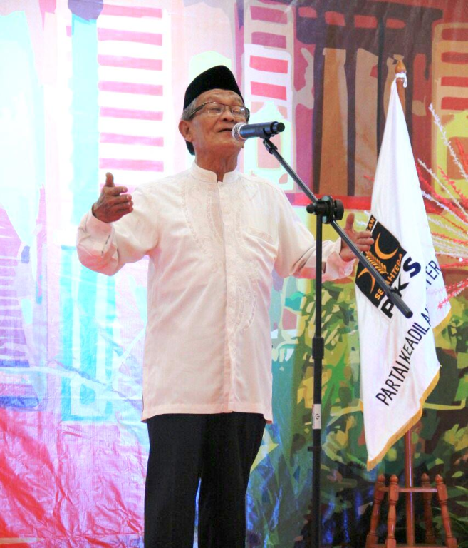 Ulama dari Jakarta Selatan, KH. Sidqi Yahya di Resto Bahari Warung Buncit,  Ahad (26/8)