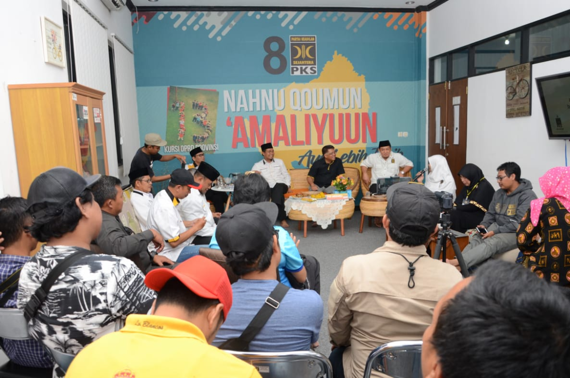 Suasana Gathering Insan Media bersama Presiden Partai Keadilan Sejahtera dan jajaran PKS Lampung, Ahad (31/03/2019). (Donny/PKSFoto)