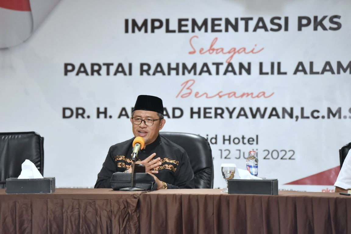 Wakil Ketua Majelis Syura PKS, Ahmad Heryawan (Donny/PKSFoto)