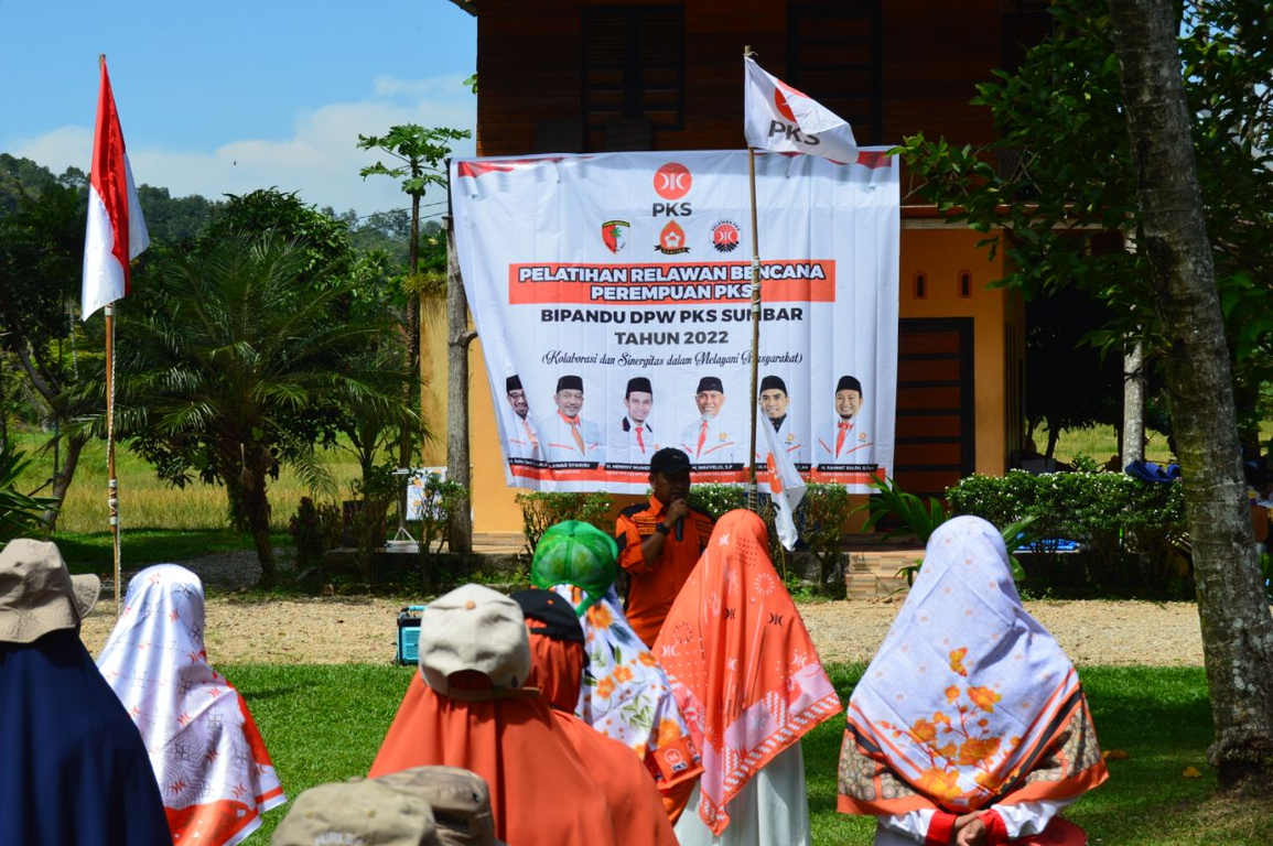 DPW PKS Sumbar Gelar Pelatihan Relawan Bencana Perempuan di Limapuluh Kota