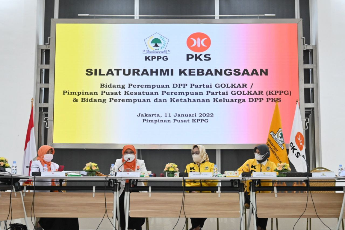 Bidang Perempuan dan Ketahanan Keluarga DPP PKS bertemu dengan Kesatuan Perempuan Partai Golkar (Donny/PKSFoto)