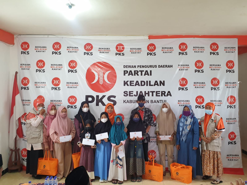 PKS Bantul Adakan Program Santunan bagi Anak Yatim saat Launching Puspera