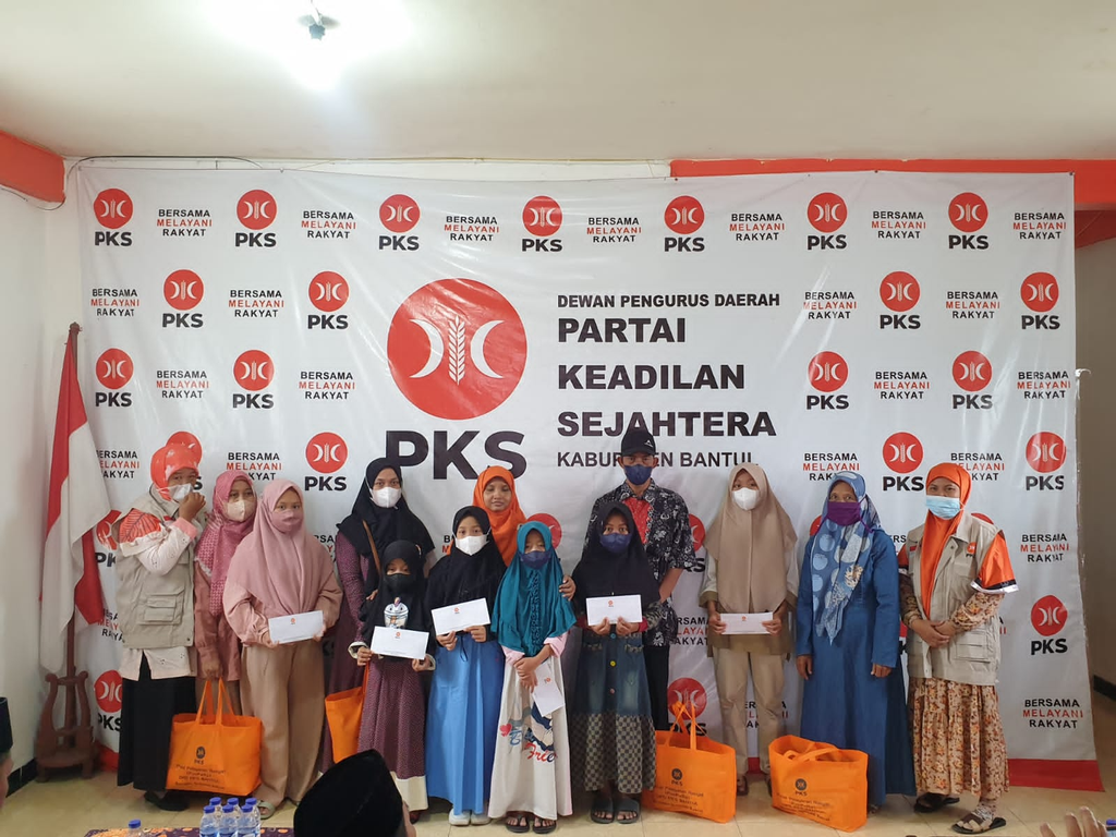 PKS | PKS Bantul Adakan Program Santunan bagi Anak Yatim saat Launching