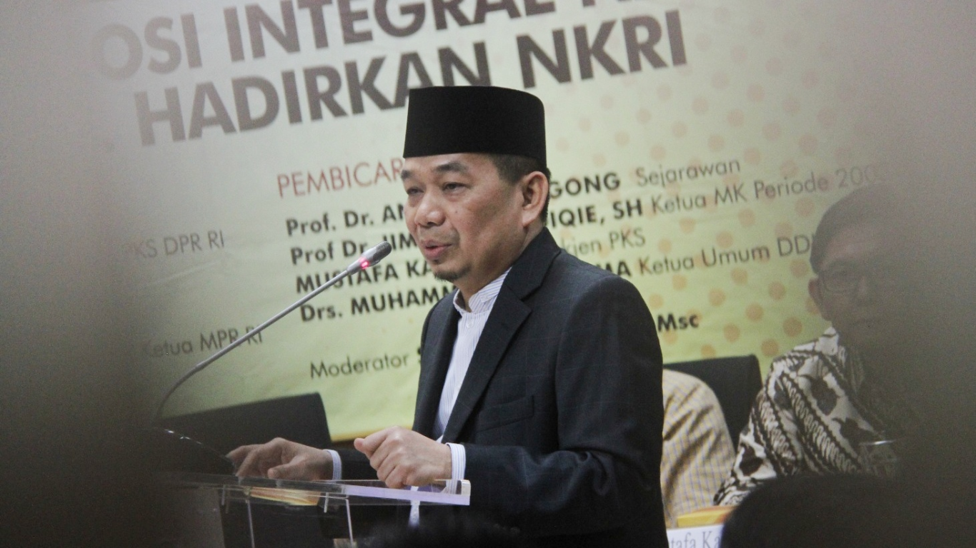 Ketua Fraksi PKS Jazuli Juwaini