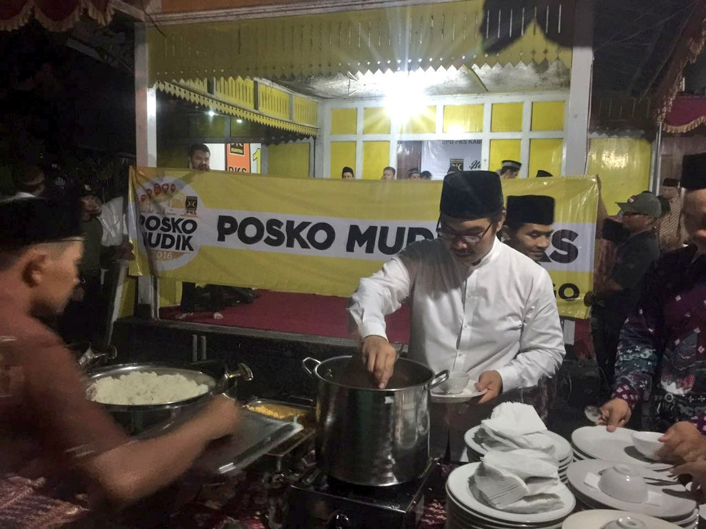 Launching Posko mudik Kulonprogo DIY semalam. Hadir Bupati Kulonprogo, Hasto Wardoyo