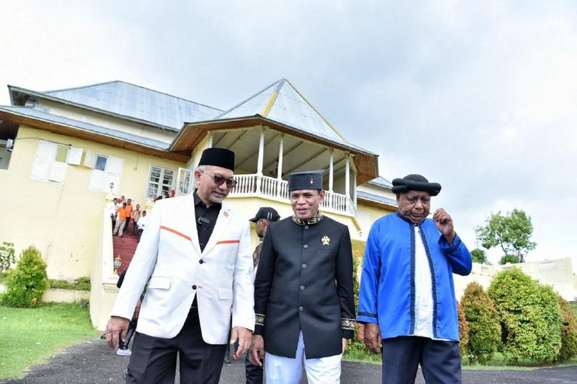 Presiden PKS Ahmad Syaikhu mengunjungi Kedaton Kesultanan Ternate (Donny/PKSFoto)