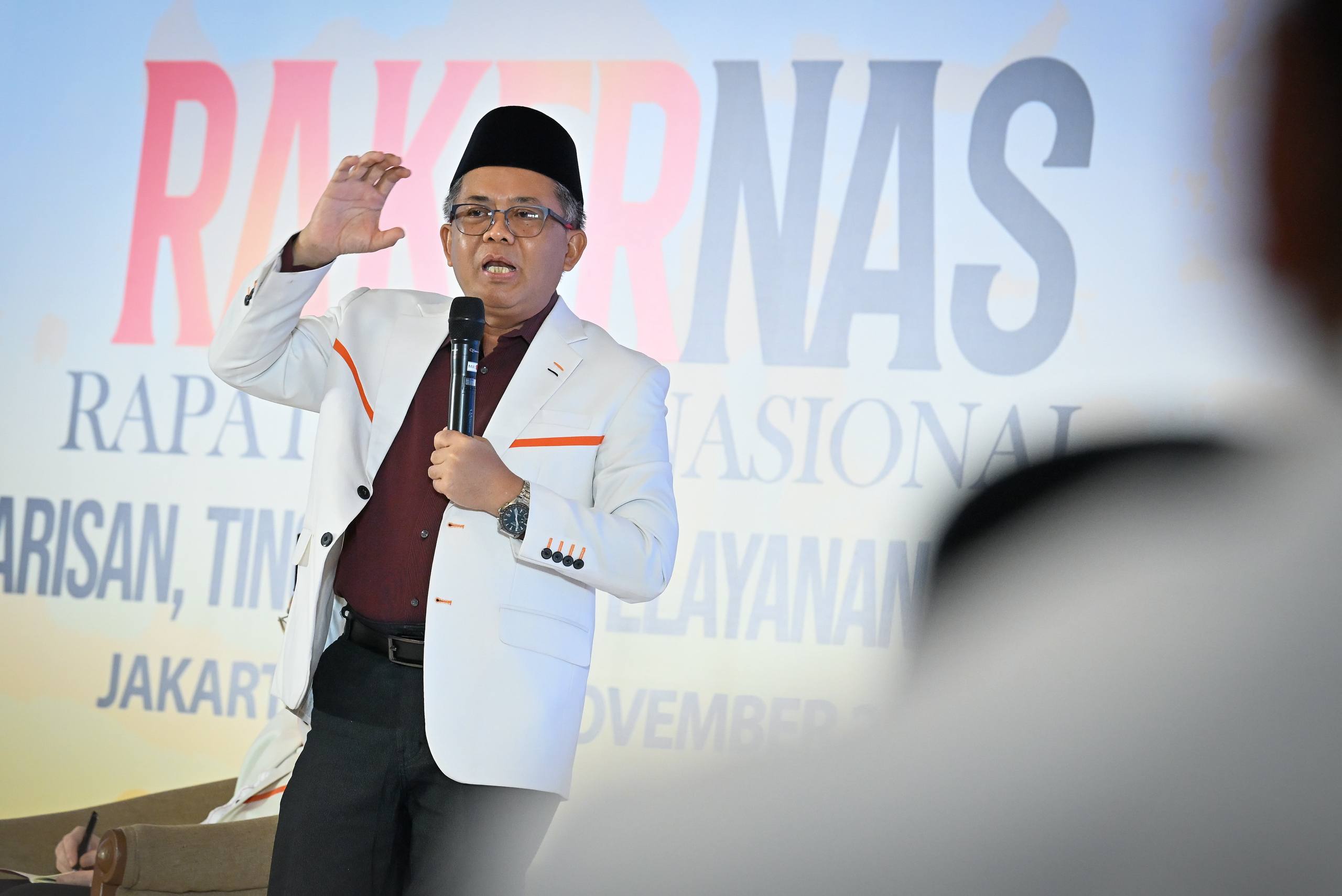 Dalam pidatonya yang diberi judul “Ideologi, Politik Gagasan, dan Demokrasi Negarawan”, ditekankan pentingnya politik berbasis ideologi dan gagasan sebagai fondasi untuk melahirkan kepemimpinan yang negarawan. Rabu, (12/11/2025)