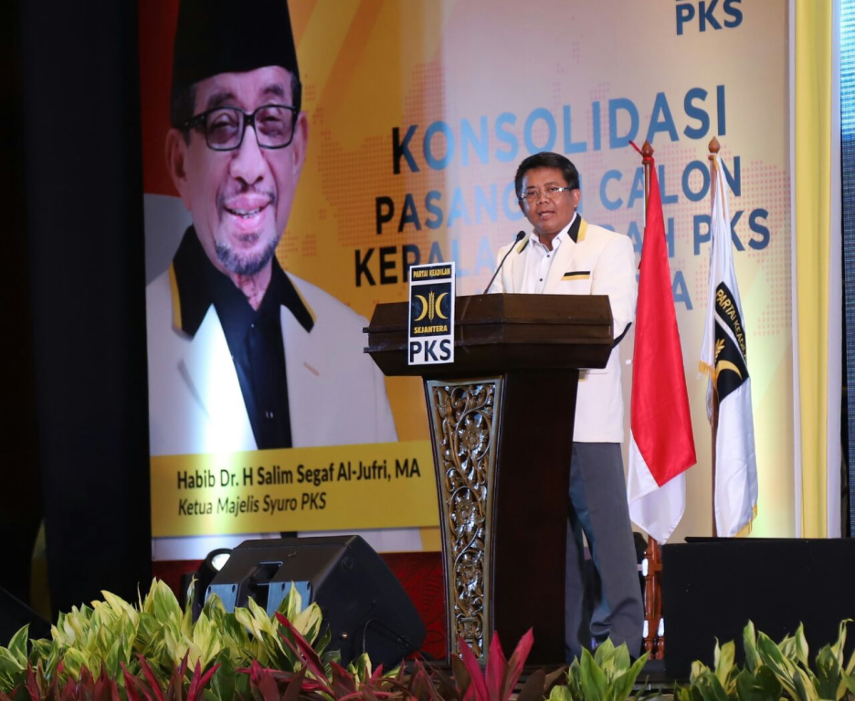 Presiden PKS Mohamad Sohibul Iman memberikan arahan dalam Konsolidasi Calon Kepala Daerah PKS se-Indonesia di Jakarta, Kamis (4/1) (PKS Foto)