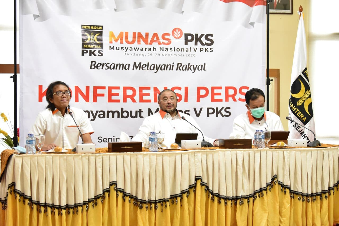 Konferensi Pers jelang acara Munas V PKS, Gedung DPP PKS, Senin (23/11/2020). (Donny/PKSFoto)