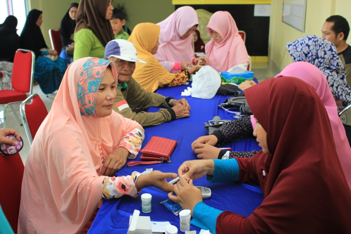 Dewan Pengurus Daerah Partai Keadilan Sejahtera (DPD PKS) Tanjungpinang, Kepulauan Riau menggelar kegiatan bakti sosial dan pasar Minggu untuk masyarakat.