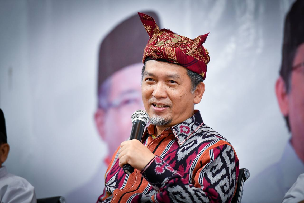 Presiden PKS Almuzzammil Yusuf