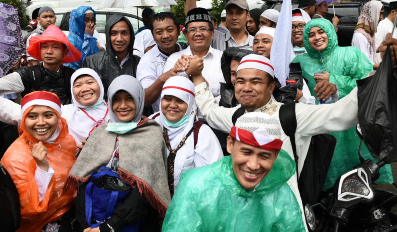 Presiden PKS Mohamad Sohibul Iman menghadiri aksi 212 bersama masyarakat. (dok PKS Foto)