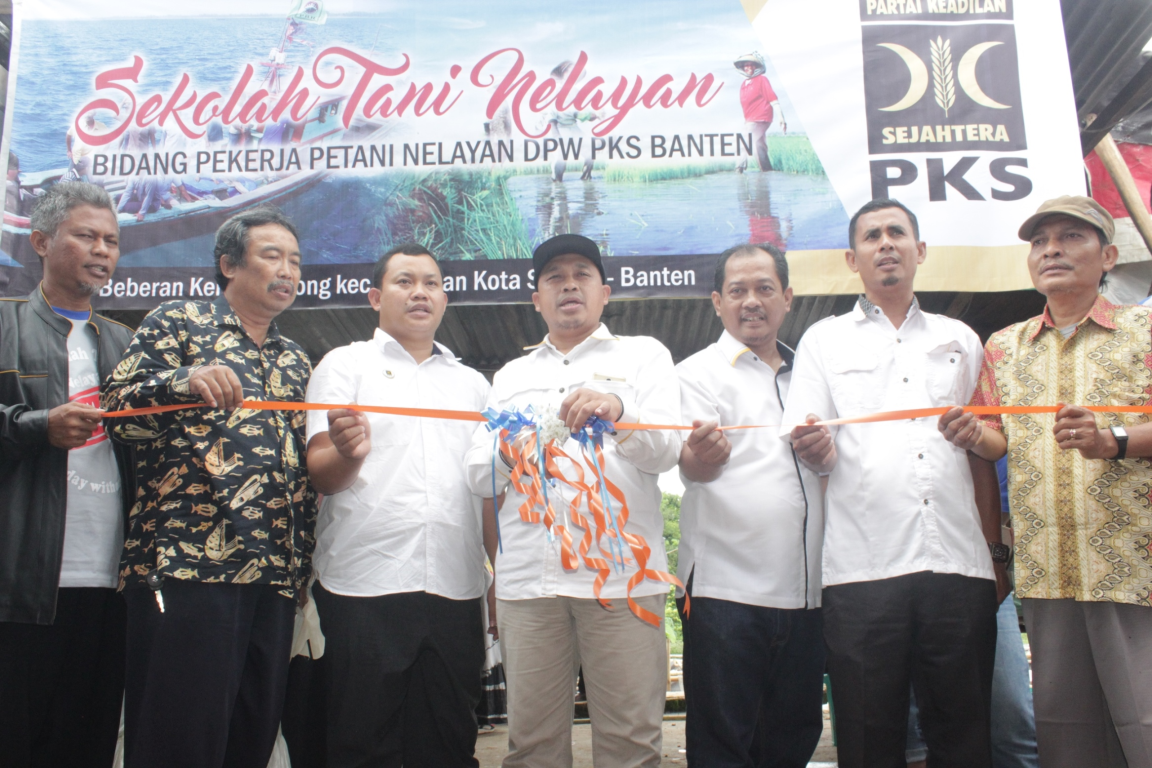 Sekolah Tani Nelayan (STN) di Saung Lele Mujiyanto
