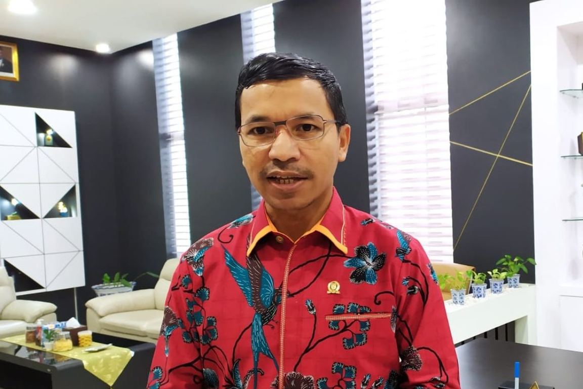 Ketua DPD PKS Banda Aceh Farid Nyak Umar.