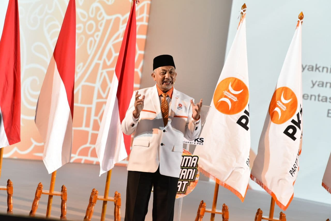 Presiden PKS Ahmad Syaikhu saat memberikan pidato politik dalam Munas V PKS, Ahad (29/11/2020). (Donny/PKSFoto)