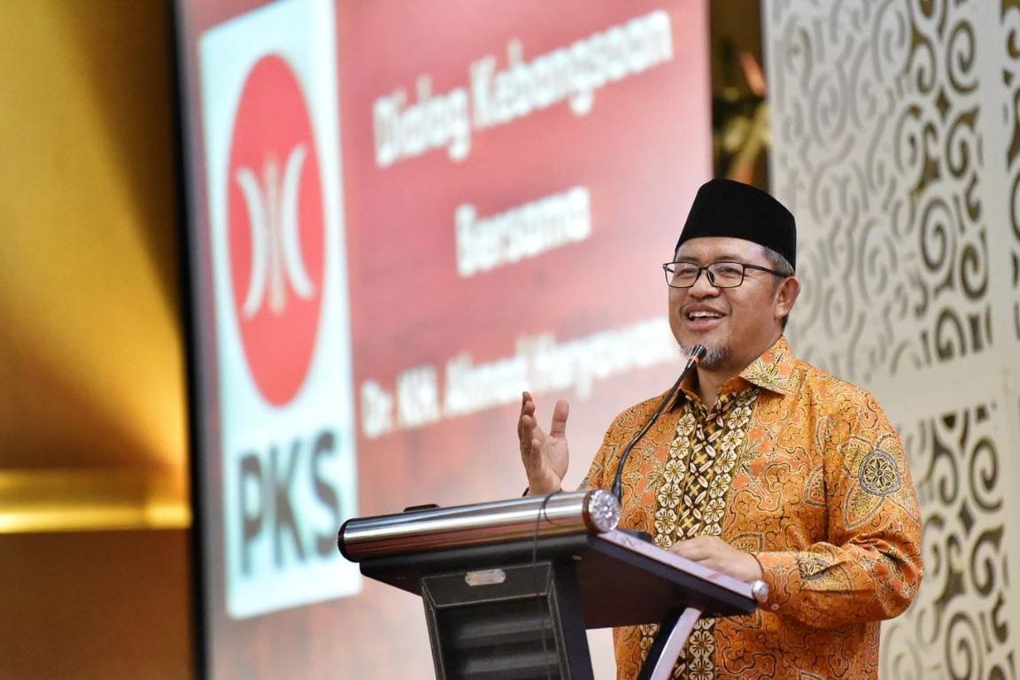 Wakil Ketua Majelis Syura PKS Ahmad Heryawan pada Silaturahmi Kebangsaan di Kendari, Sulawesi Tenggara (PKSFoto/Donny)