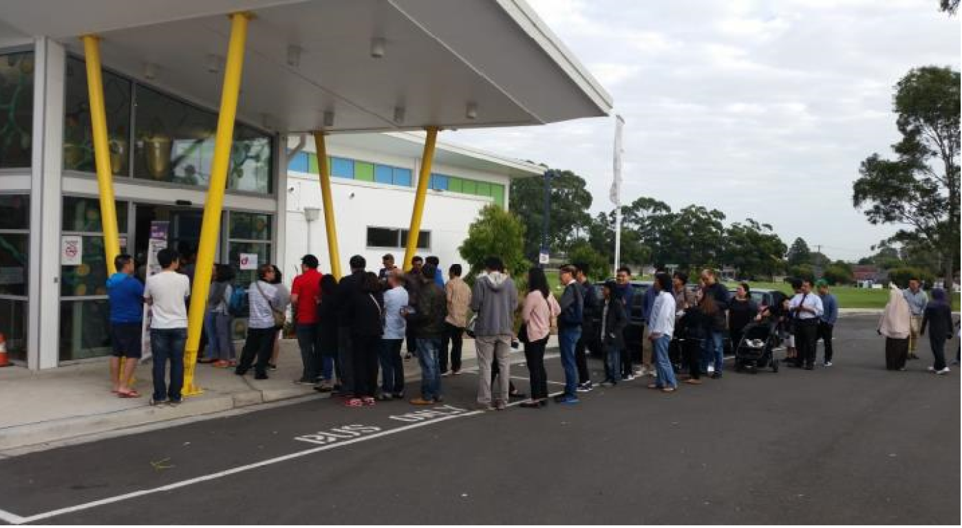 Suasana Perhitungan Suara di TPS Yagoona, Sydney.