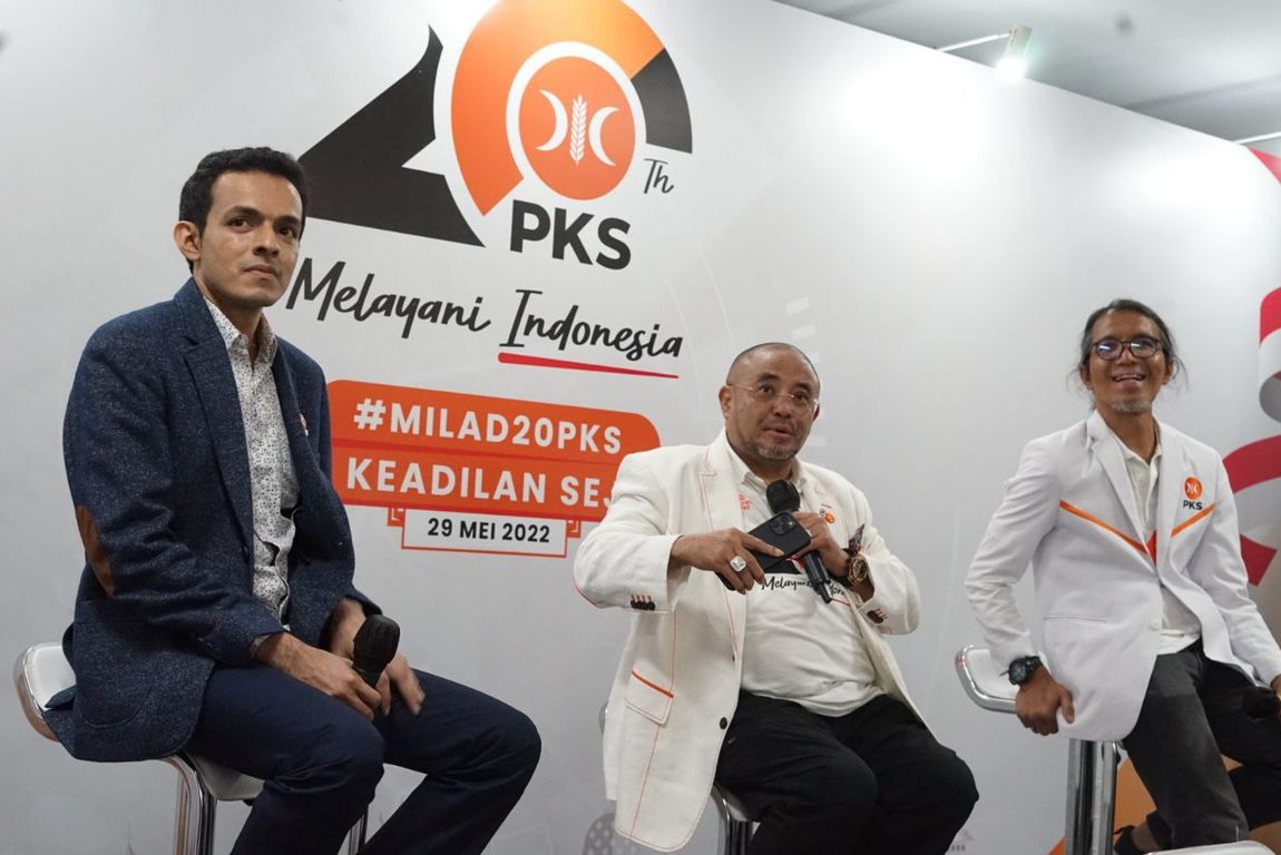 Sekretaris Jenderal PKS Habib Aboe Bakar Al Habsy memberikan keterangan pers usai acara Puncak Milad 20 PKS (PKSFoto)