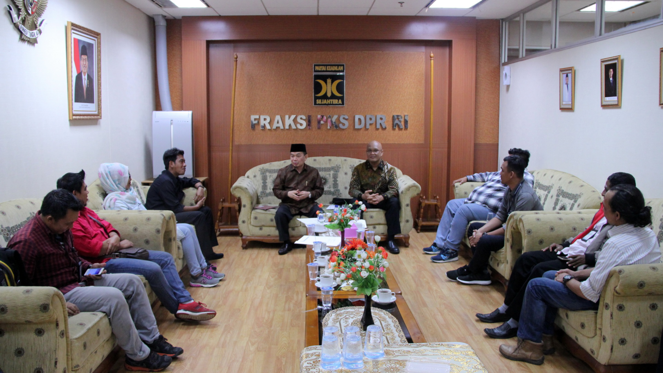 Fraksi PKS DPR RI menerima silaturahim dari Forum Wartawan Parlemen di Ruang Pimpinan Fraksi PKS DPR RI, Selasa (31/1).