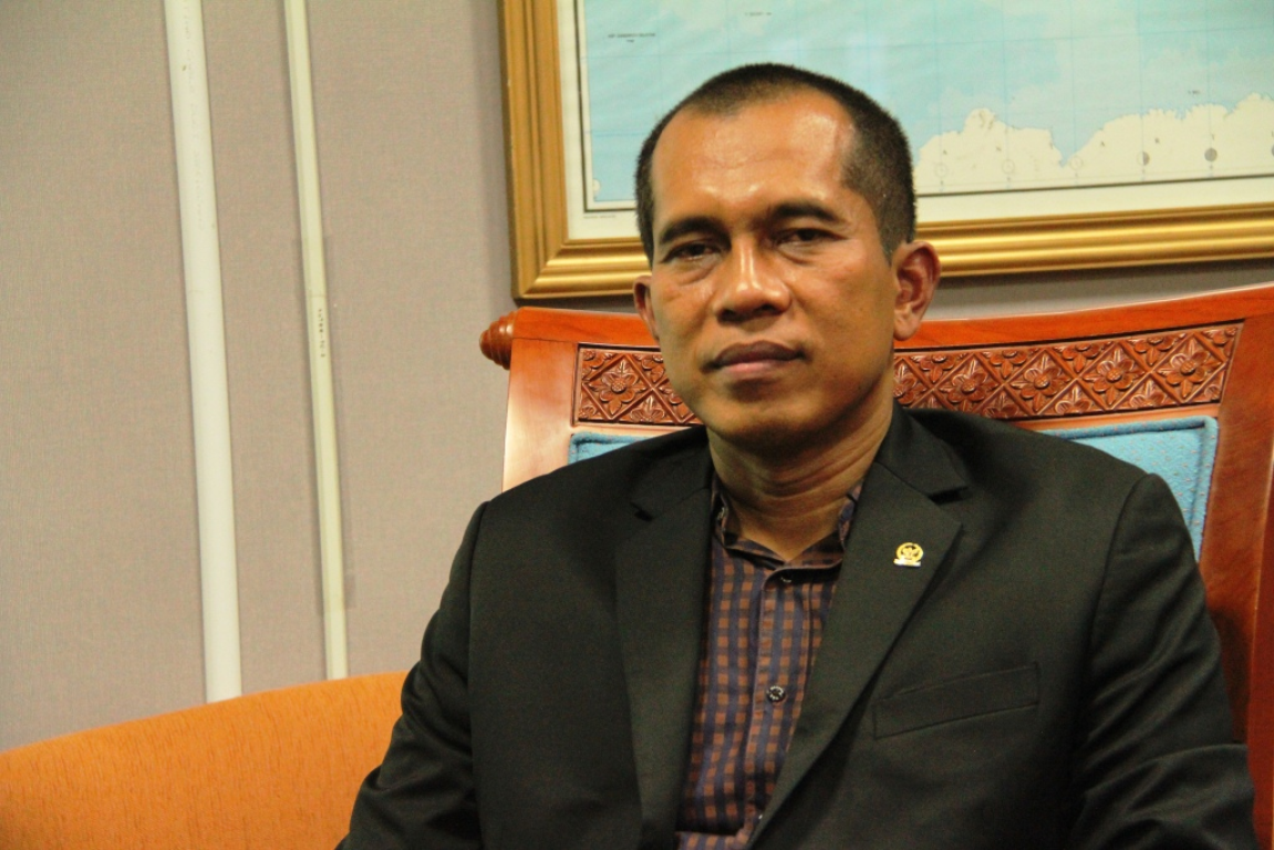 Ketua Komisi I DPR RI dari Fraksi PKS, Dr. Abdul Kharis Almasyhari