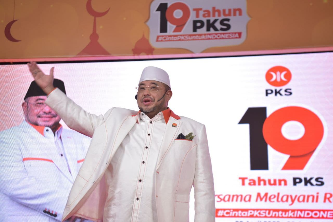 Sekretaris Jenderal PKS Habib Aboe Bakar Alhabsyi saat menyampaikan laporan kegiatan Milad PKS 19, Selasa (14/04/2021). (Donny/PKSFoto)