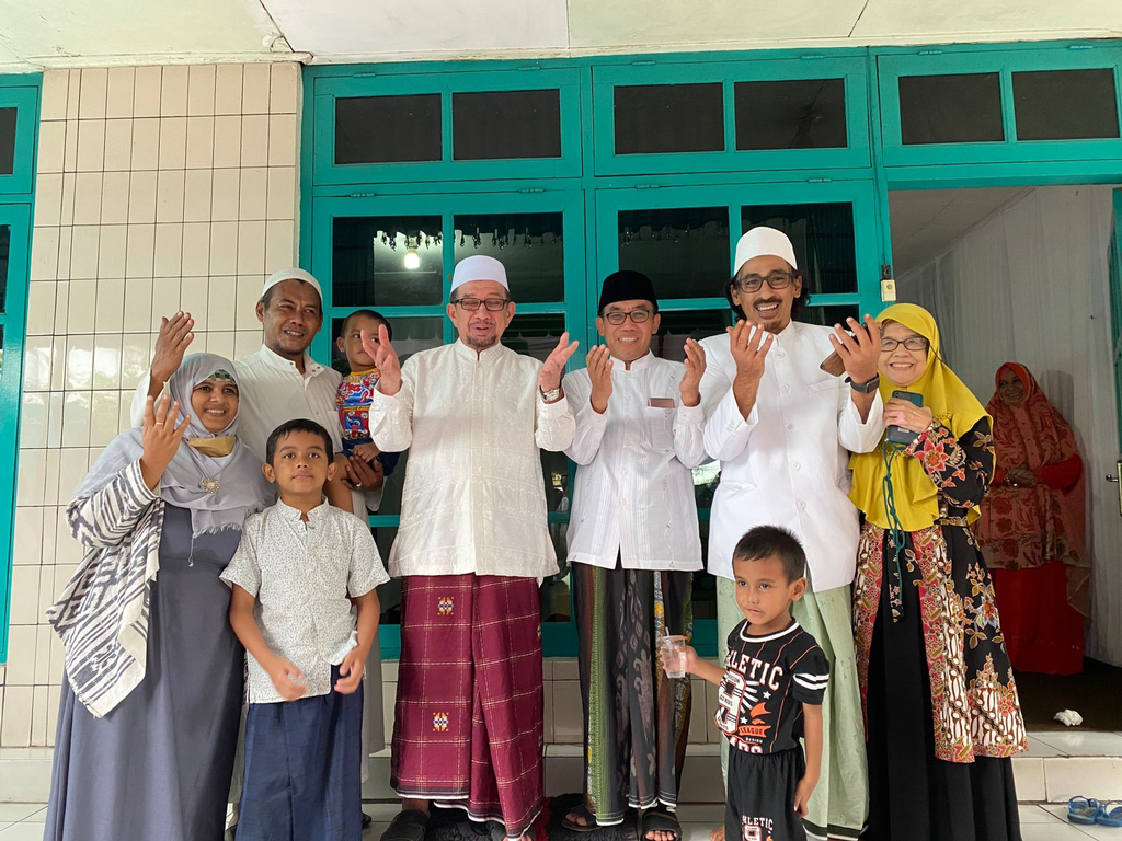 Kunjungan Ketua Majelis Syura PKS Dr Salim Segaf Al Jufri ke kediaman tokoh ulama Pati Habib Anis Sholeh Ba’asyin (dok Humas PKS Jawa Tengah)