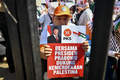 Ekpresi poster massa Aksi Simpatik PKS “Selamatkan Kemanusiaan di Gaza” , Sabtu, 24/05/25