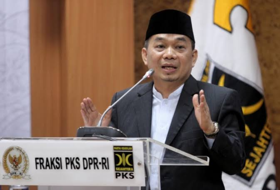 Ketua Fraksi Partai Keadilan Sejahtera (PKS) DPR RI Jazuli Juwaini