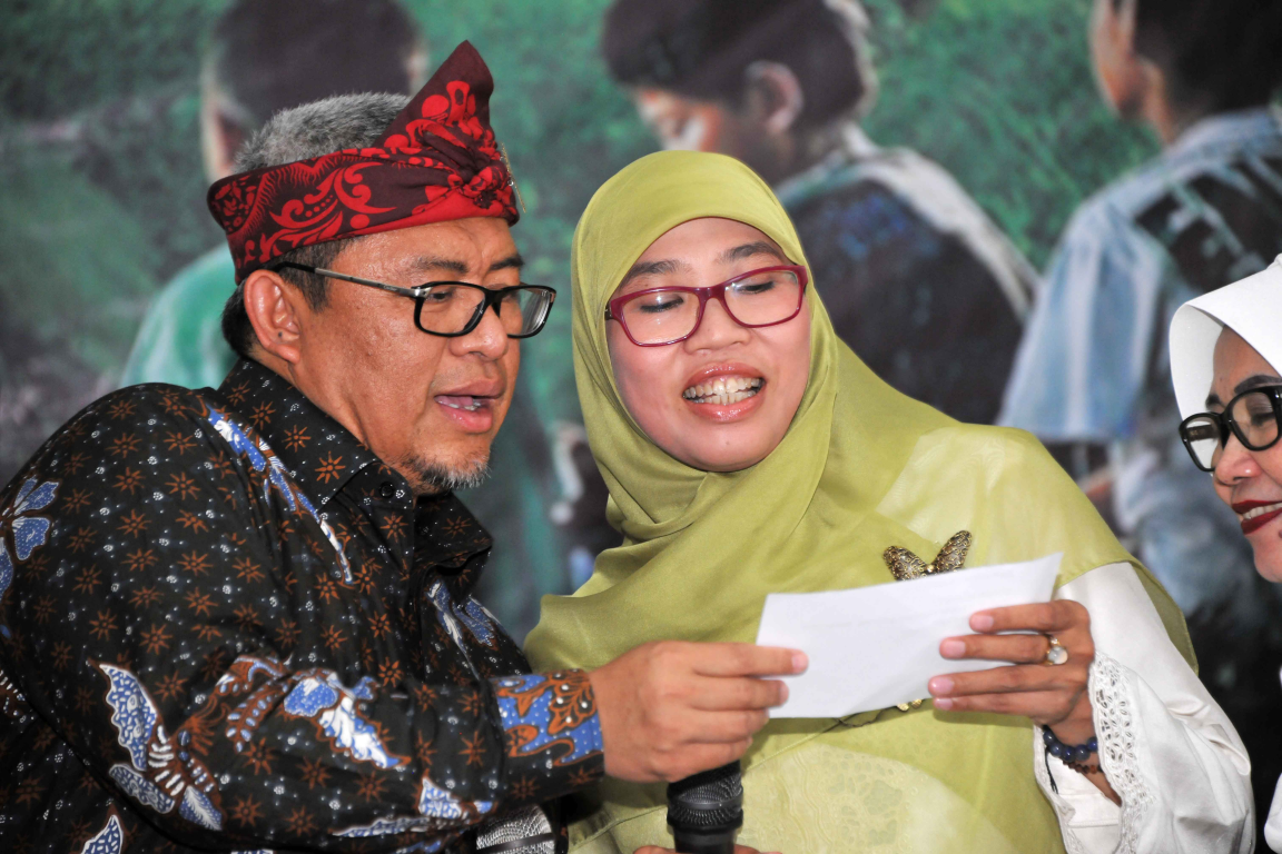 Gubernur Jawa Barat, Ahmad Heryawan bersama Istri, Netty Prasetyani Heryawan