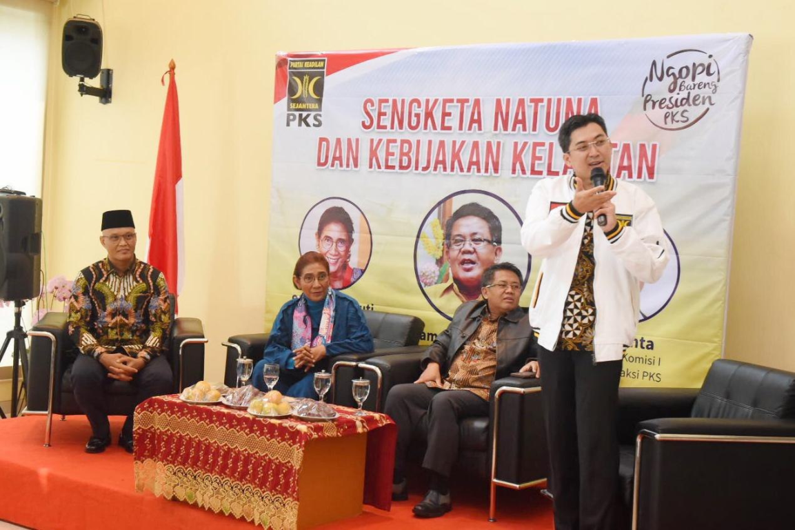 Juru Bicara PKS Fathul Bari (paling kanan) (dok PKSFoto)